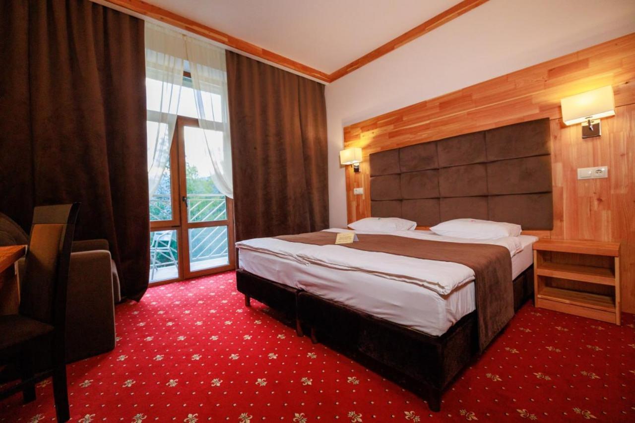 Romantik Spa Hotel Yaremche Ngoại thất bức ảnh